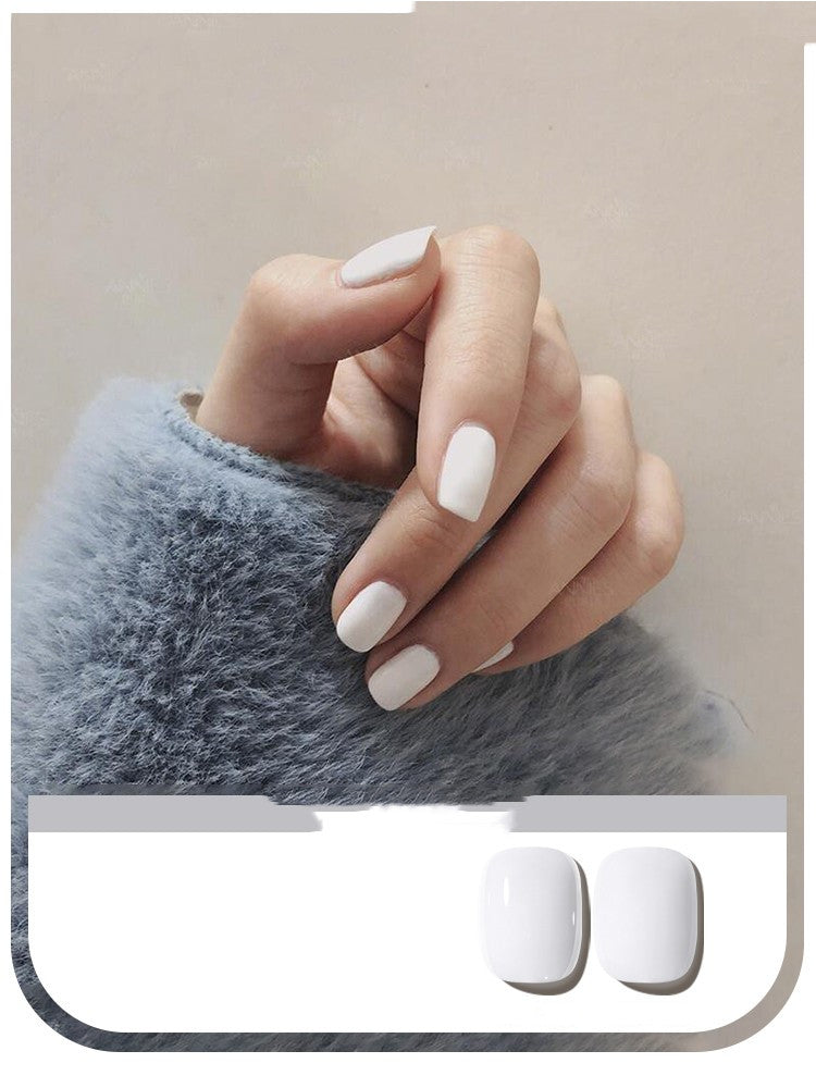 Fluorescent Nail Polish Glue Is Fashionable